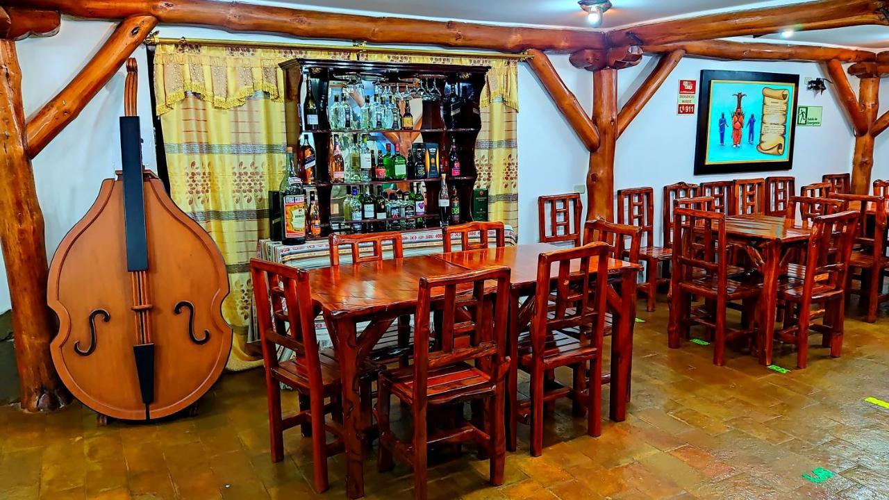 Hotel Maderanegra By Huasicama Latacunga Dış mekan fotoğraf