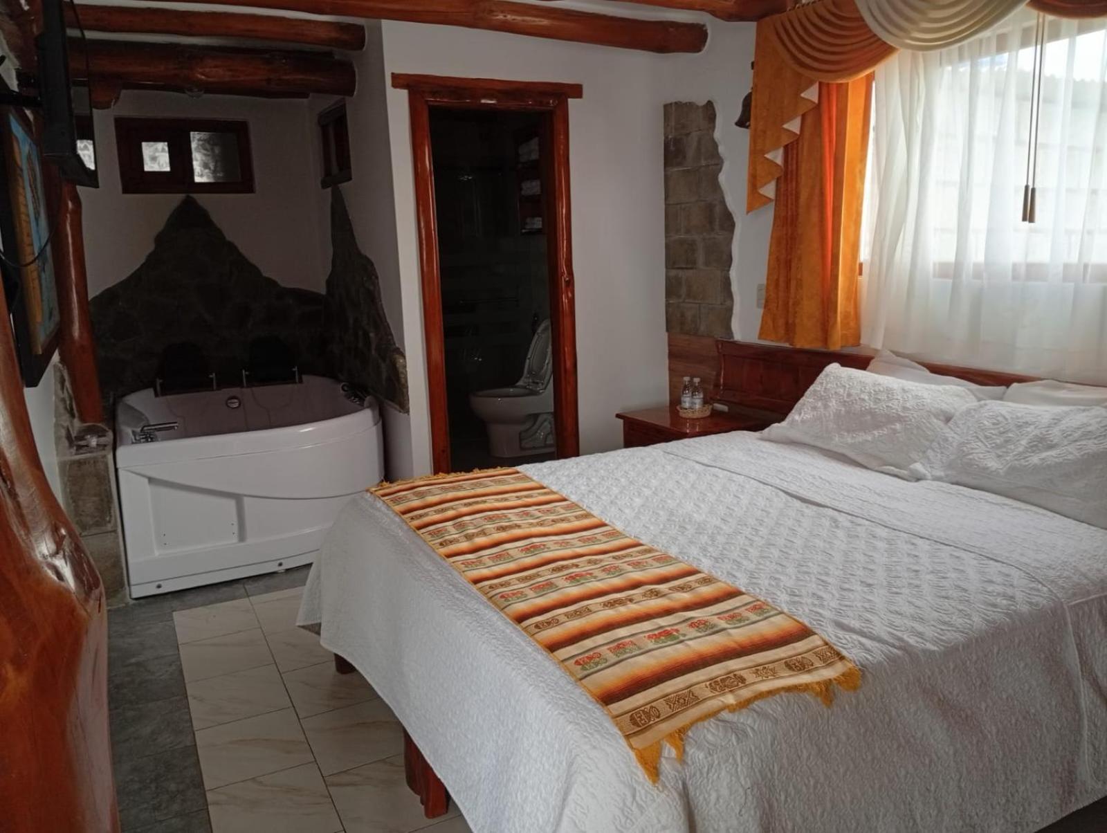 Hotel Maderanegra By Huasicama Latacunga Dış mekan fotoğraf